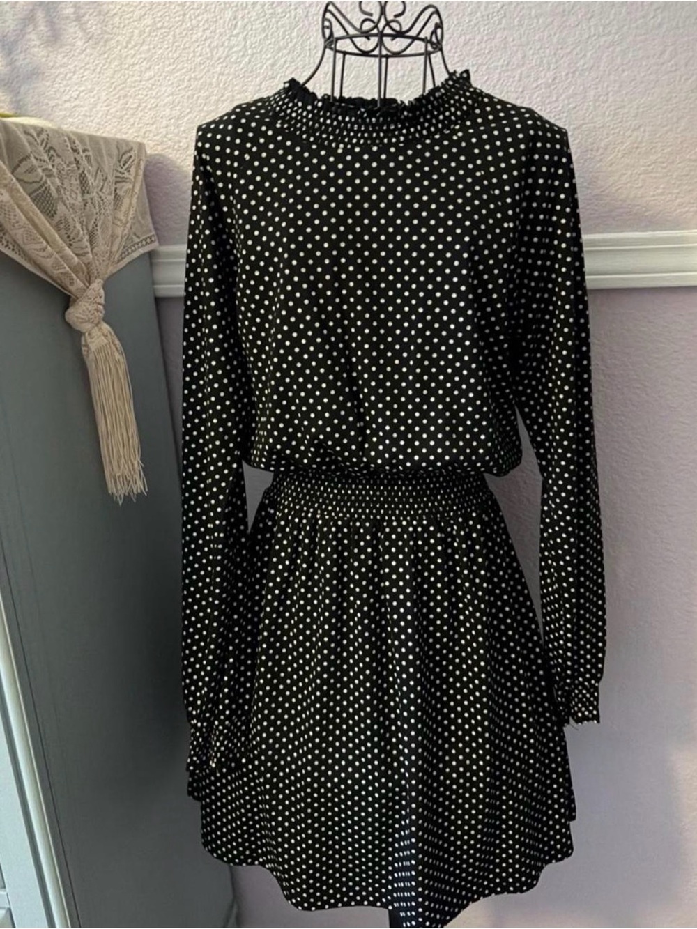 Women’s Black Polka Dot Long Sleeve Smocked Waist Dress Size Small